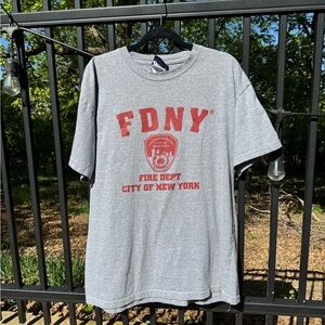 Officially Licensed FDNY 2006 9/11 Memorial XL T-Shirt